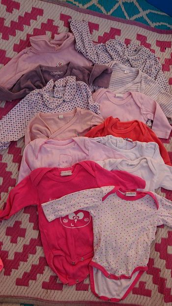 Lot de 13 bodys