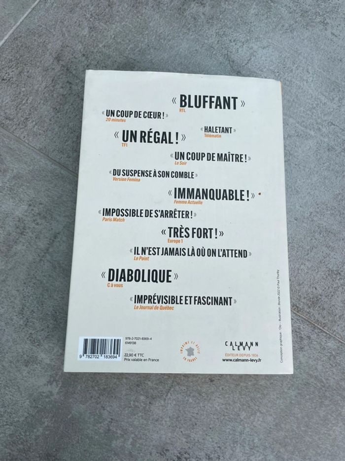 Livre Quelq’un d’autre Musso - photo numéro 4