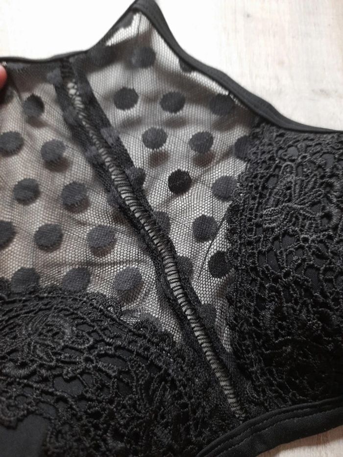 Haut de maillot de bain T36 dentelle - photo numéro 3