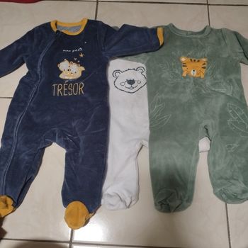 Lot vêtements 3 mois