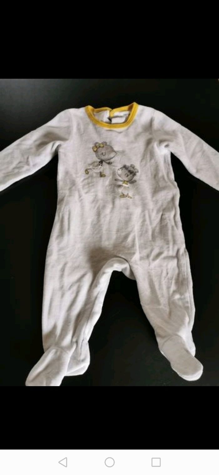 Lot pijamas_ fille_ 12 mois - photo numéro 3