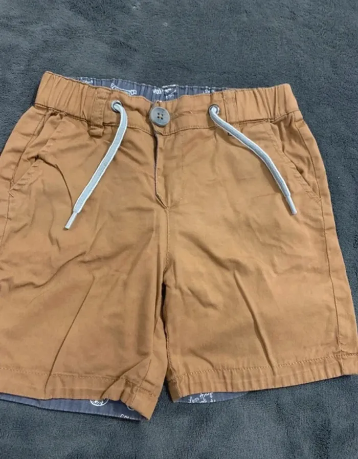 Short IKKS