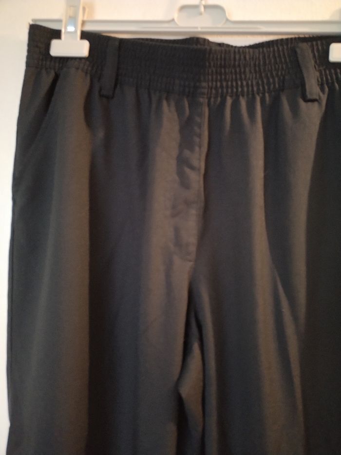 Pantacourt femme taille 46 - photo numéro 2