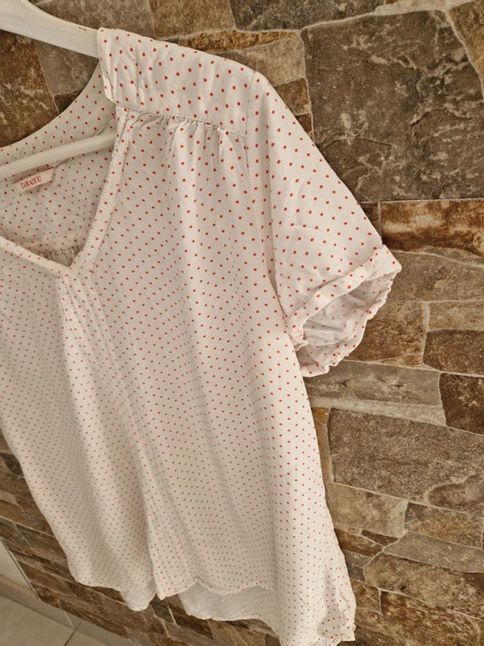 T shirt débardeur haut sans manche blanc petits points rouge rose taille 46 marque Camaïeu - photo numéro 2