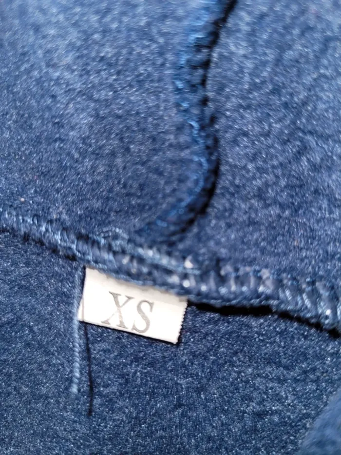 Veste à capuche courte shein xs - photo numéro 2