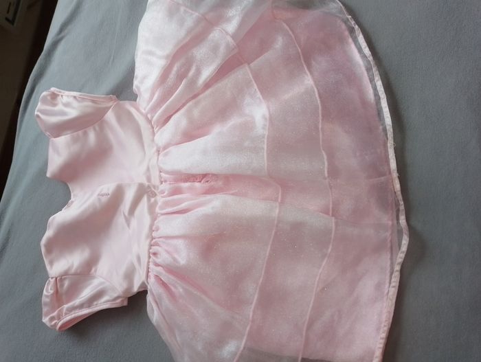 Robe 9 mois Disney store - photo numéro 4