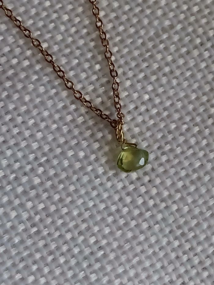Collier pierre de péridot naturelle à facettes