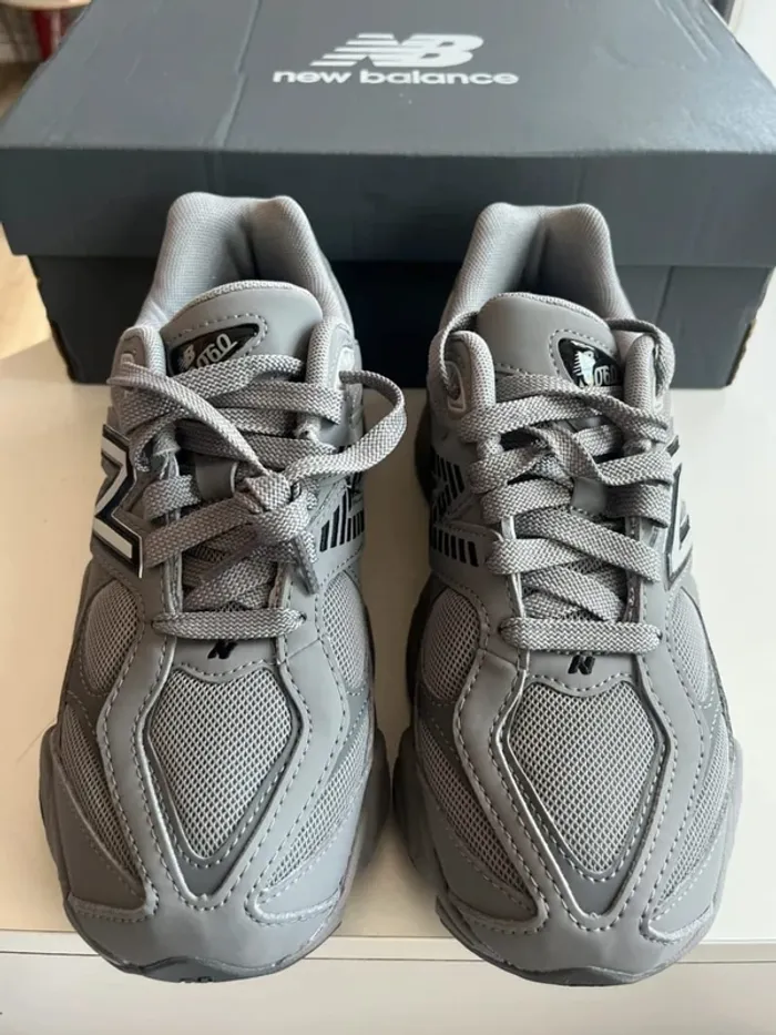 New Balance 9060 Grey 37,5 - photo numéro 2