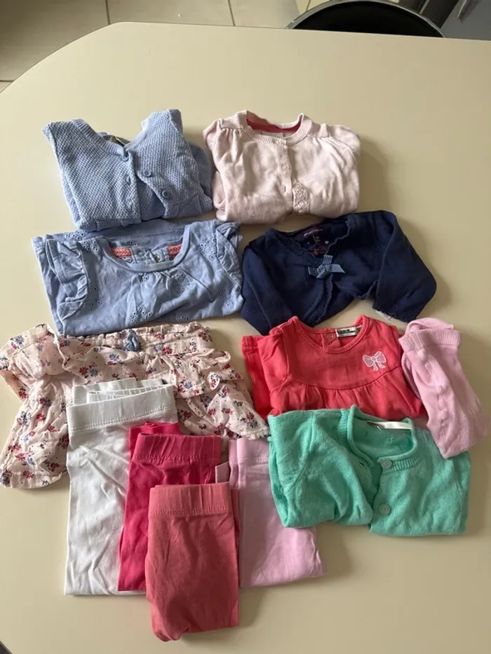 Lot 3 mois fille