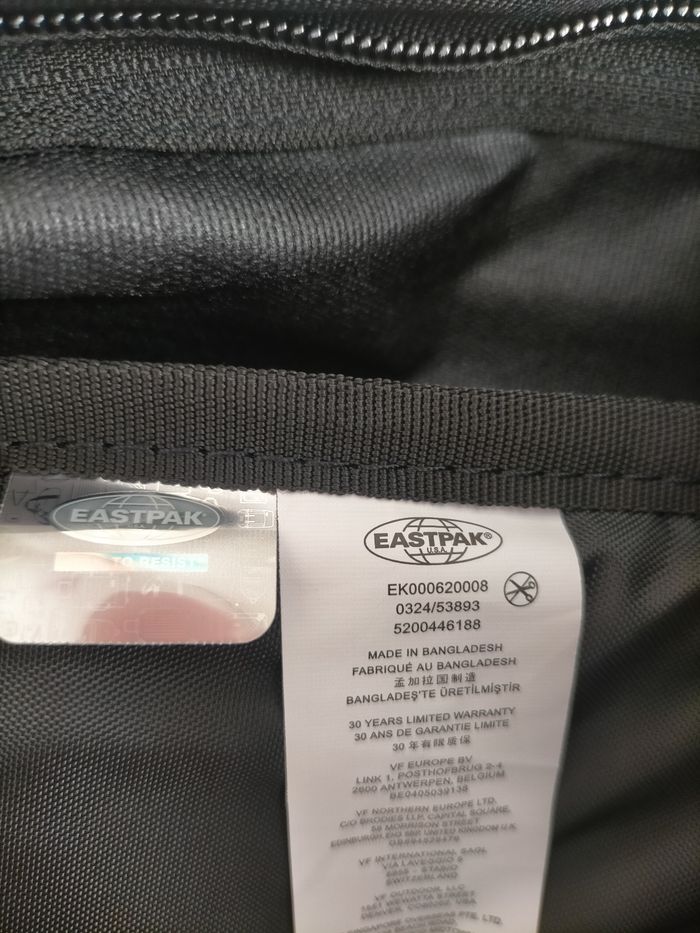 Sac à dos Eastpak noir 24L - photo numéro 7