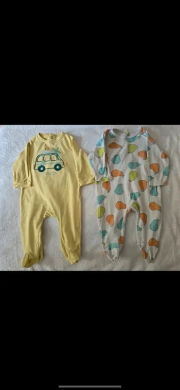 Lot 2 pyjamas