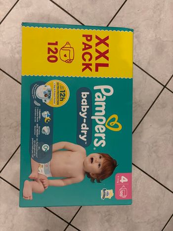 Couche Pampers 