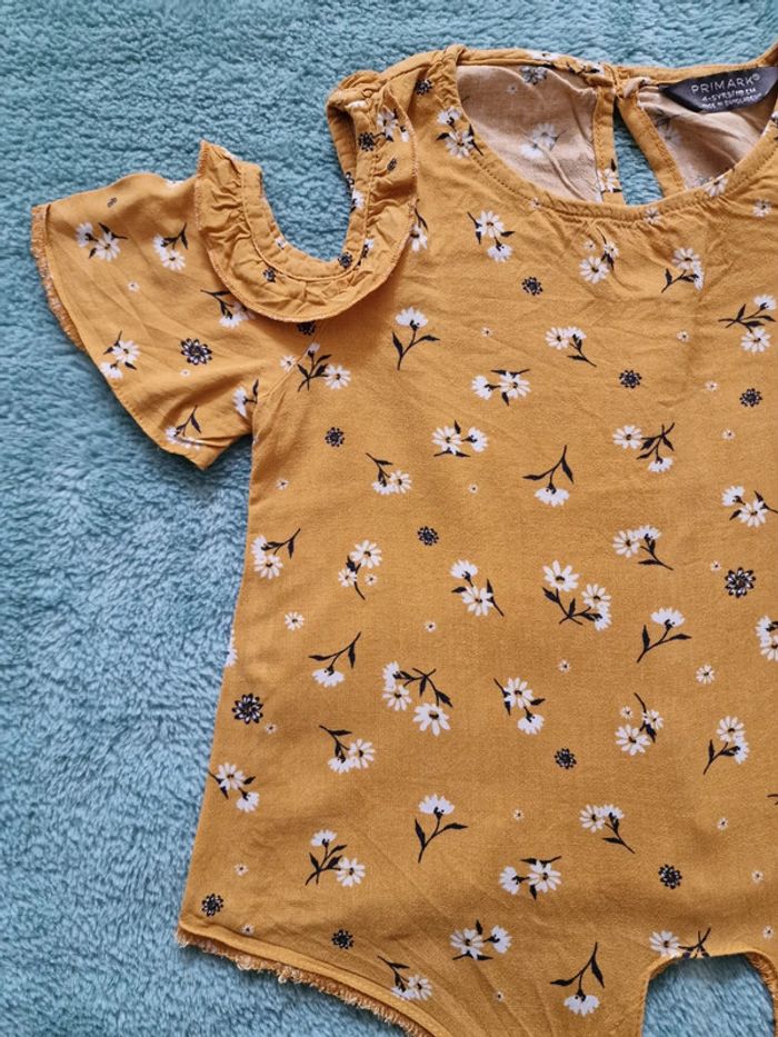 Très joli tee-shirt 4.5 ans 110 cm - photo numéro 2