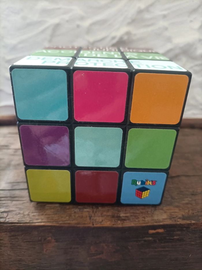 Pot à crayons publicité Rubiks cube - photo numéro 2