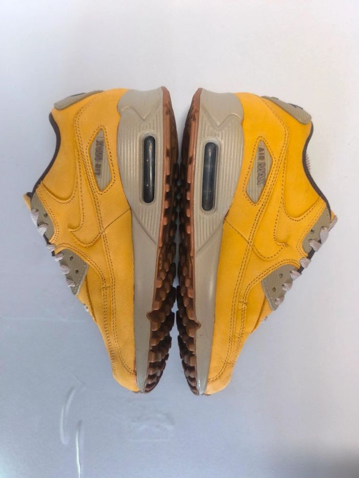 Baskets Nike air max 90 wheat pack marron pointure 37 bon état sans boîte - photo numéro 3