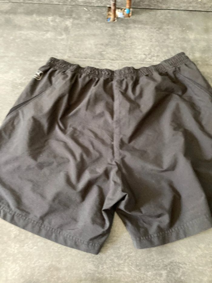 short Domyos - photo numéro 3