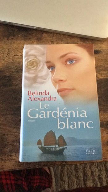 Le gardénia blanc