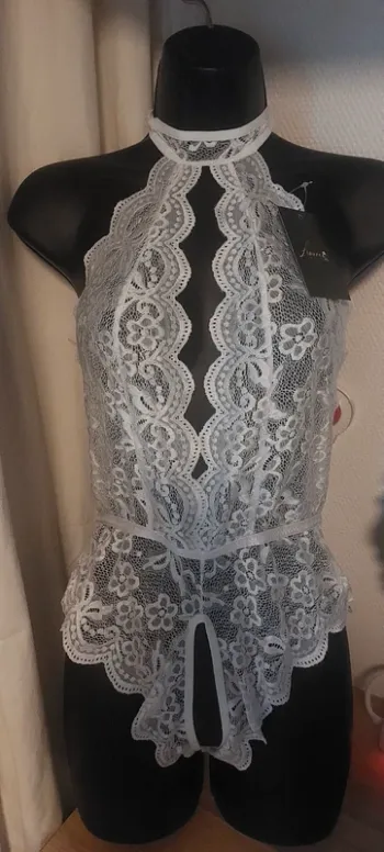 Magnifique body blanc neuf