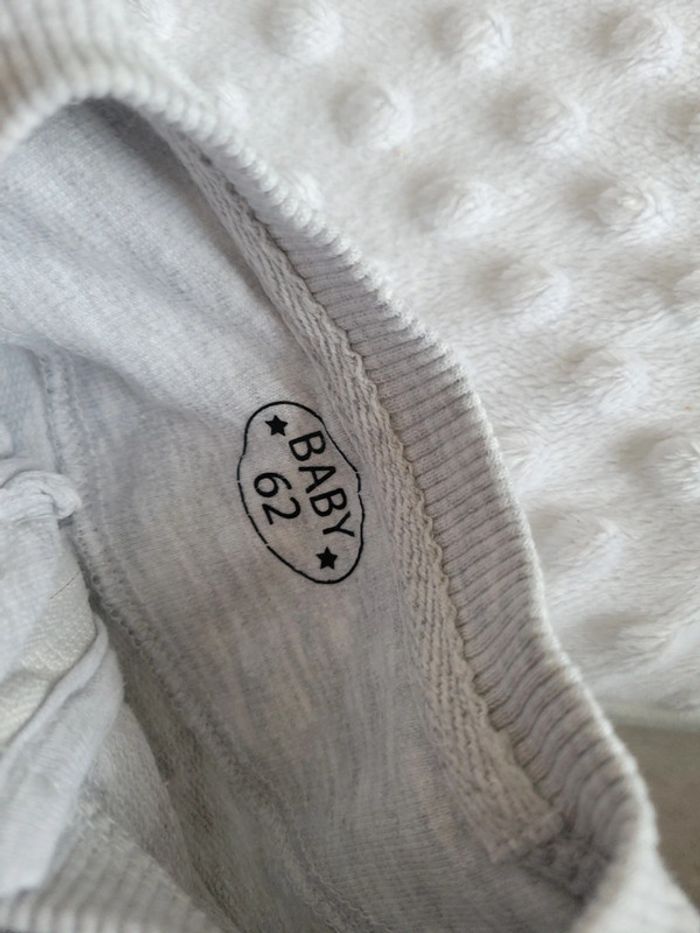 Pyjama 6 mois (62 cm) gris sans pieds – Look mixte - photo numéro 3
