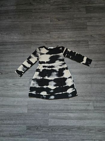 Robe H&M taille 3/4 ans