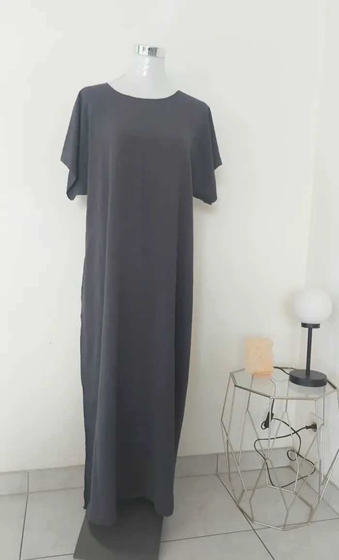 Set kimono Emirats gris neuf - photo numéro 6
