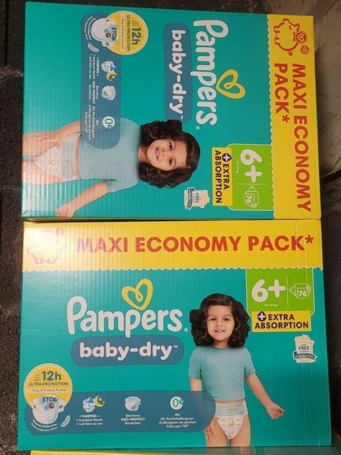 Lot pampers baby dry taille 6+