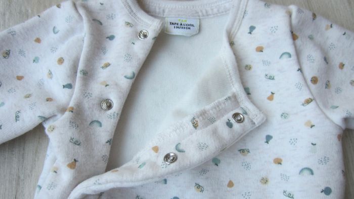 Veste forme cache/coeur 1 mois - photo numéro 2