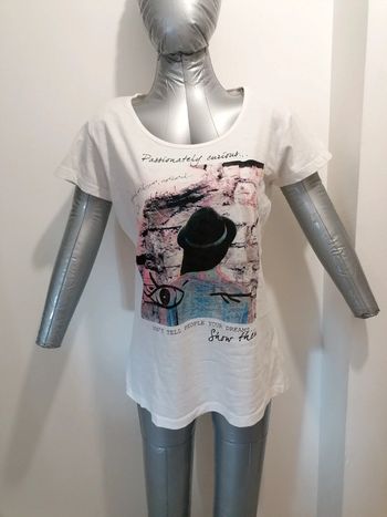 Tee-shirt blanc avec impression