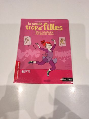 Livre la famille trop d'filles Elisa la ballerine aux grands pieds