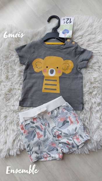 Ensemble t-shirt et short 6 mois