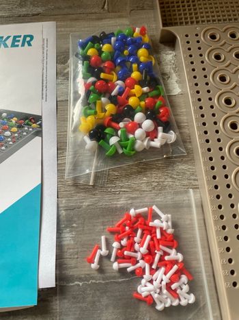 Jeu de recherche code couleurs