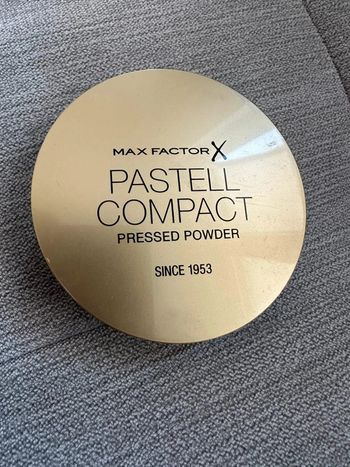 Poudre bronzage et sculptante maquillage Max Factor