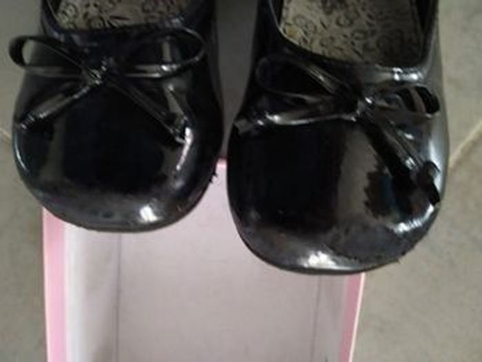 Ballerines vernies noires en 28 - photo numéro 5