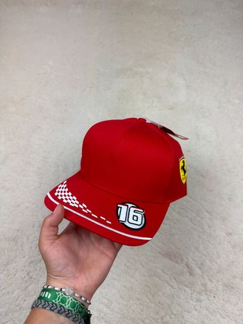 Casquette Puma Ferrari F1 16 Charles Leclerc Rouge Neuve