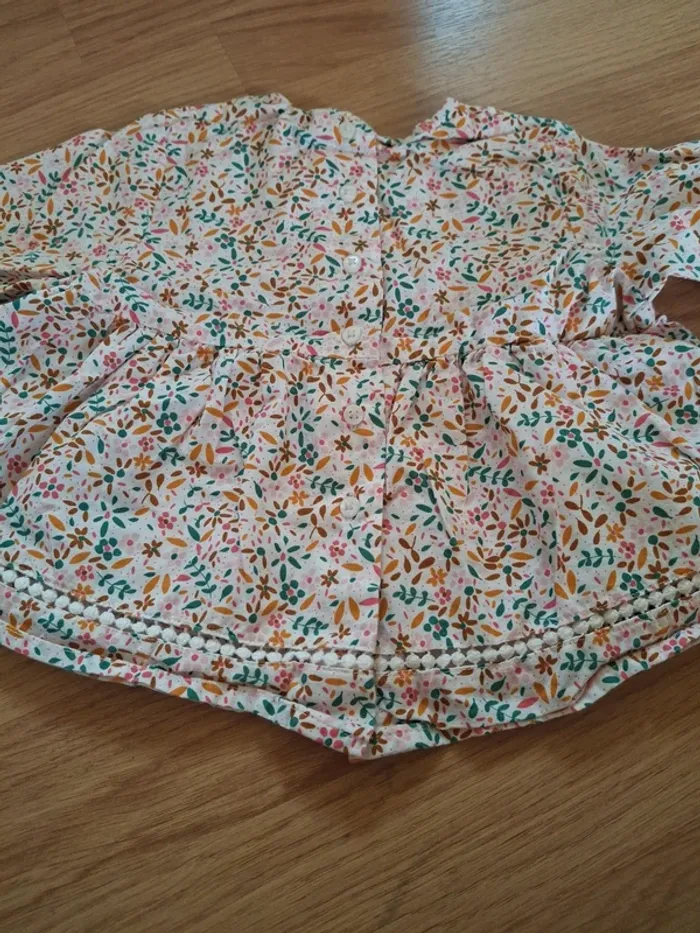 Blouse fleurie vertbaudet 18 mois - photo numéro 5