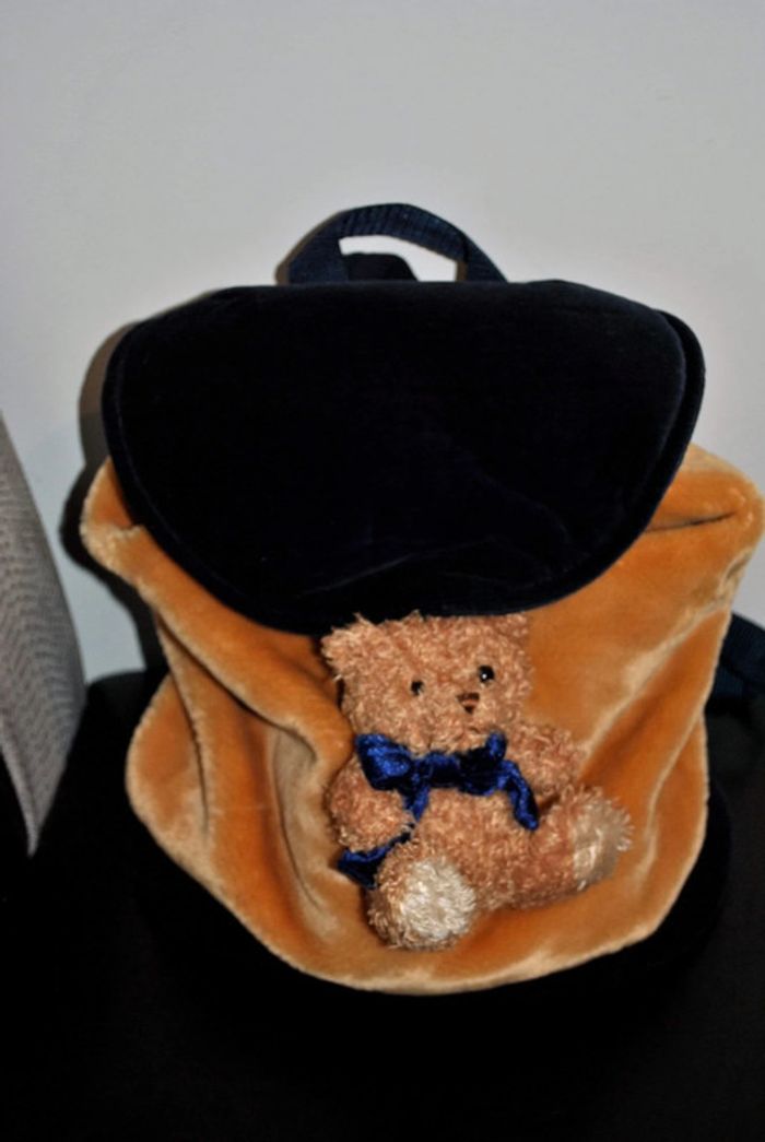 Très grand sac à dos en peluche tout doux avec petit ourson et bretelles réglables