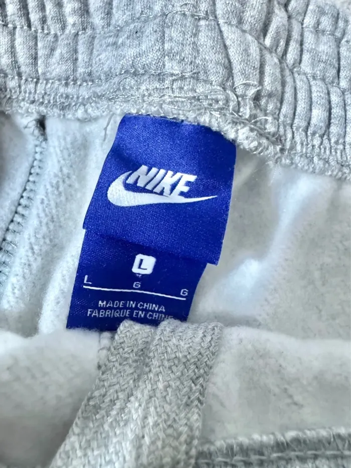 Jogging Nike solo swoosh Gris - photo numéro 4