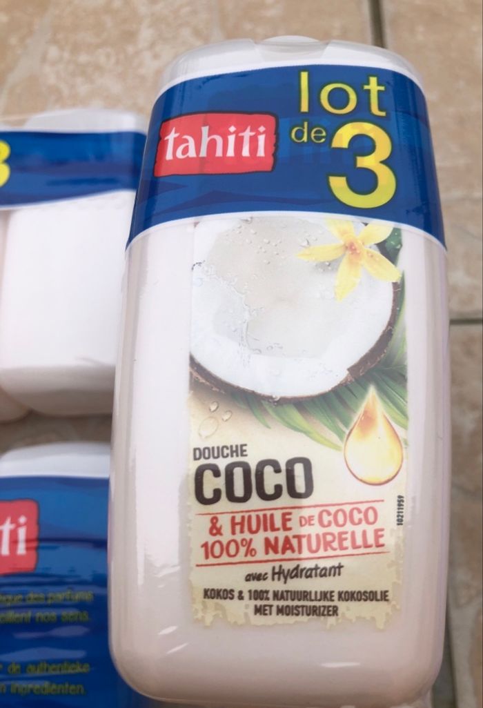 Lot de 9 Gels douche Tahiti neufs dans emballage ( 2 parfums disponibles) - photo numéro 2