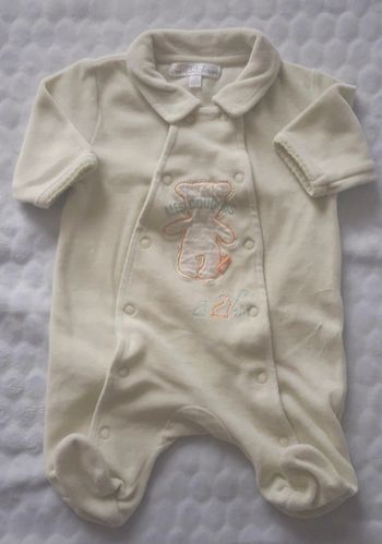 Pyjama Kiabi taille 1 mois en très bon état