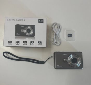 Appareil photo numérique neuf  + carte sd