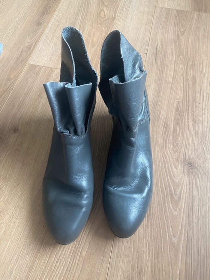 Bottines grises - photo numéro 2