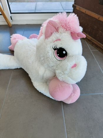 Grande peluche  licorne