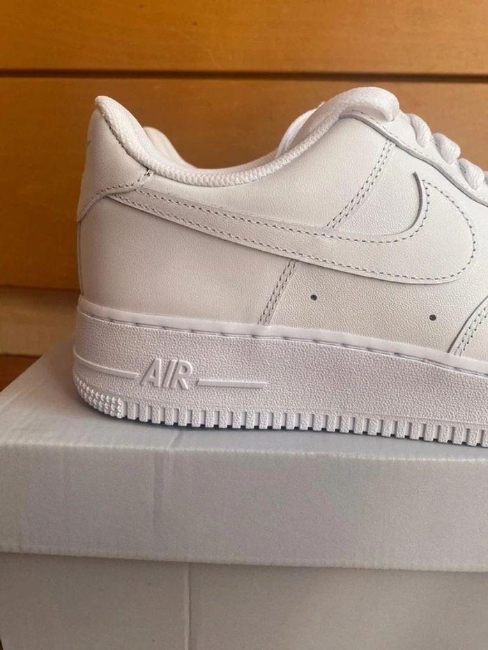 Nike Air Force 1 Taille 44.5 - photo numéro 5