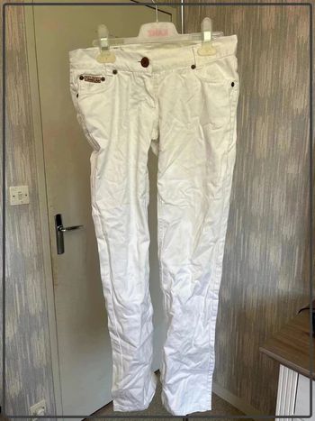 Jeans taille 32 = 12ans marque 7days jobwear