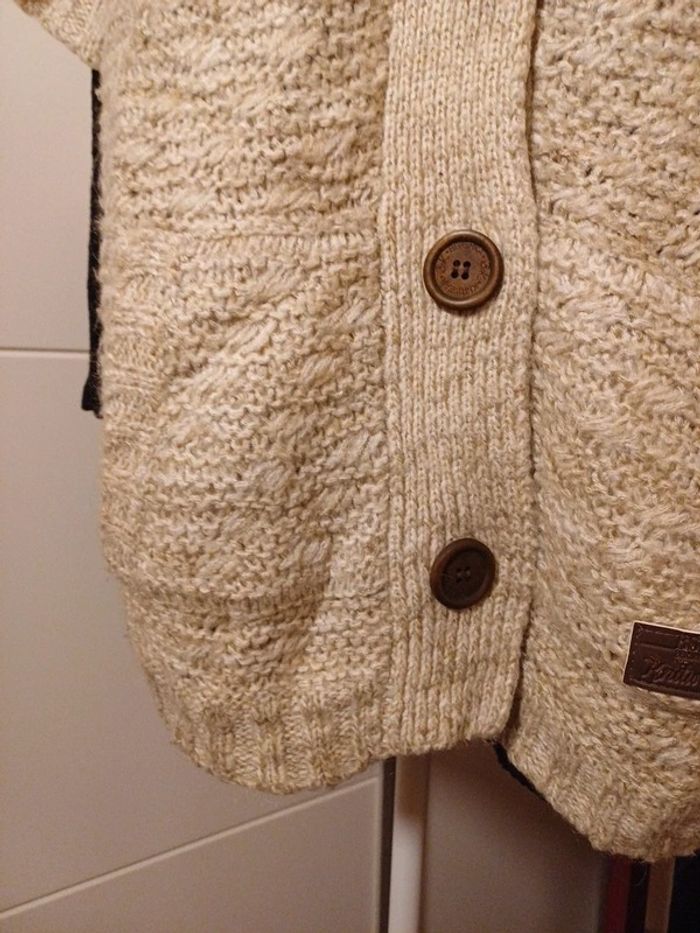 Nouvelle veste poncho Bershka - photo numéro 2