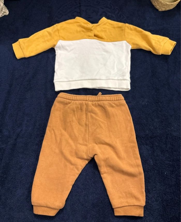 Ensemble 6 mois - photo numéro 3