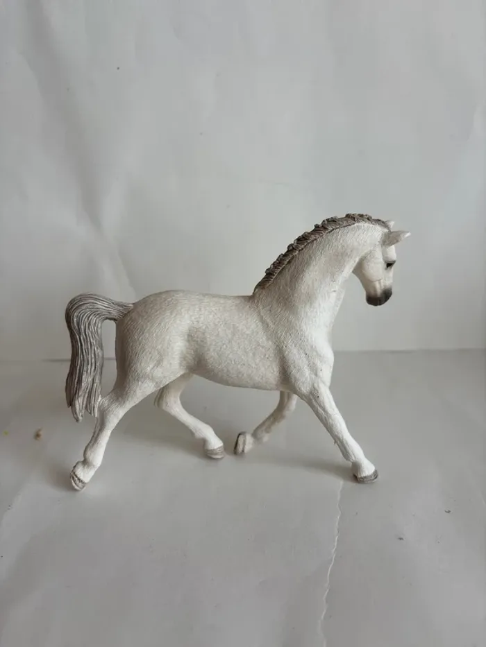 Jument holsteiner Schleich - photo numéro 2