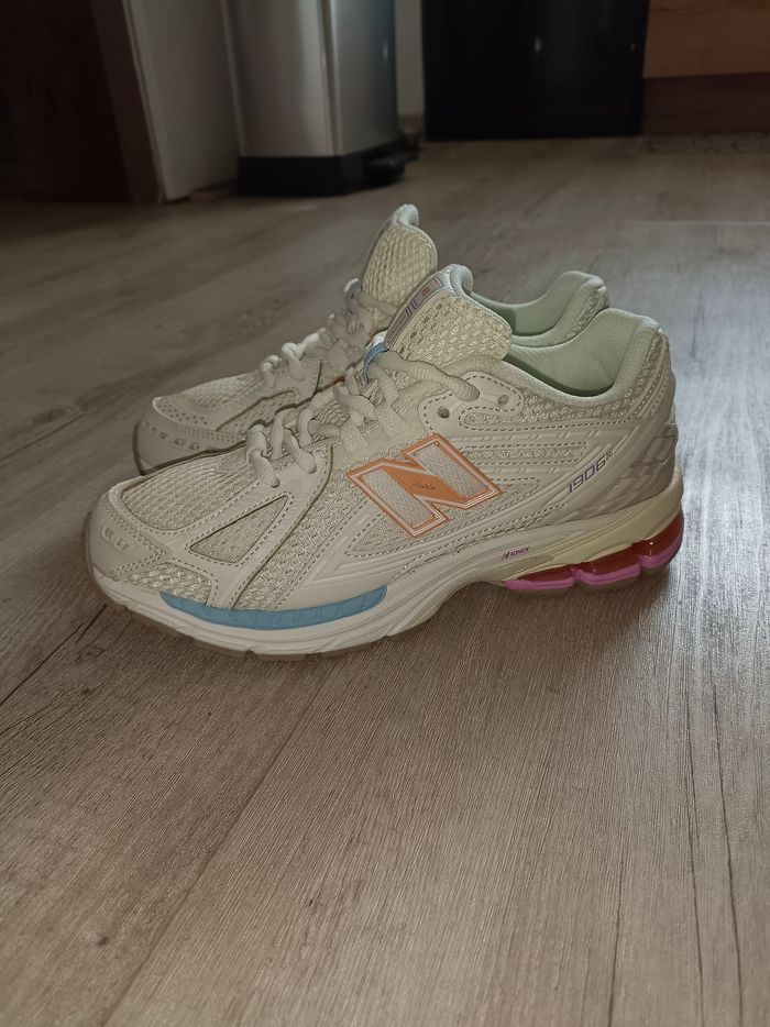 Basket  NB 1906R  neuves