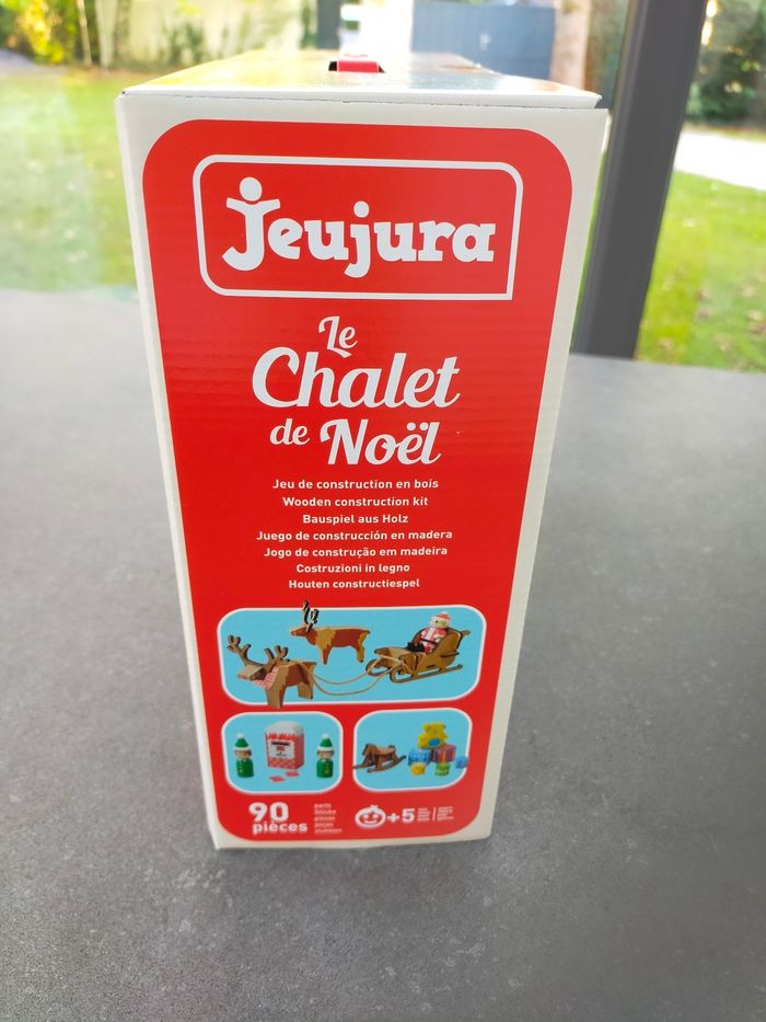 Jeujura châlet de Noël neuf. - photo numéro 4