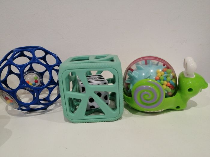 Lot de jouets bébé - photo numéro 2